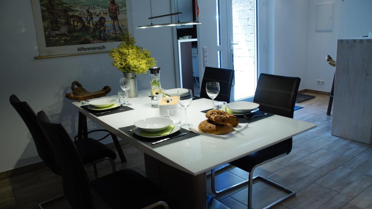 Ferienwohnung Burgblick Im Neuffener Tal Mit Sauna Und Wallbox Frickenhausen  Kültér fotó
