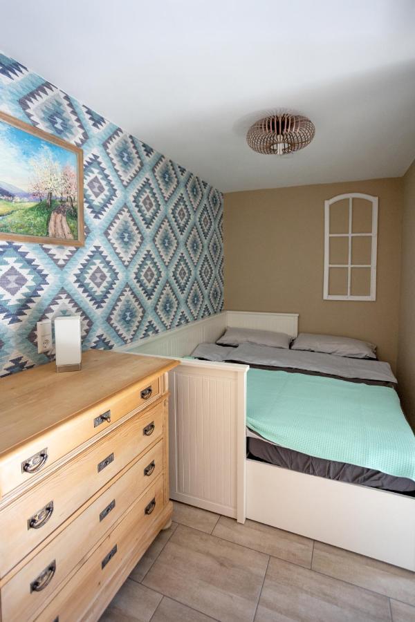 Ferienwohnung Burgblick Im Neuffener Tal Mit Sauna Und Wallbox Frickenhausen  Kültér fotó